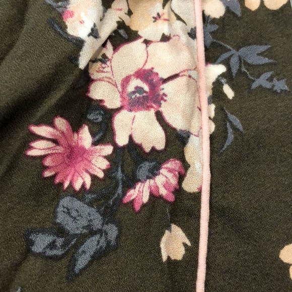BOGO Rue21 Olive Green Floral Kimono - Picture 5 of 6